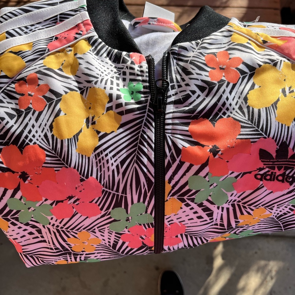 Girls Adidas zipper jacket